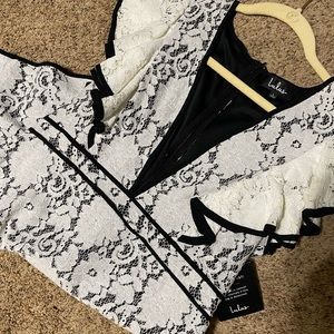 NWT Lulus lace dress